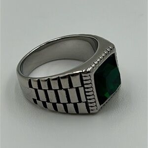 2037- Green Color Cubic Zirconia Handmade Men's Ring Size 11.5 NWT